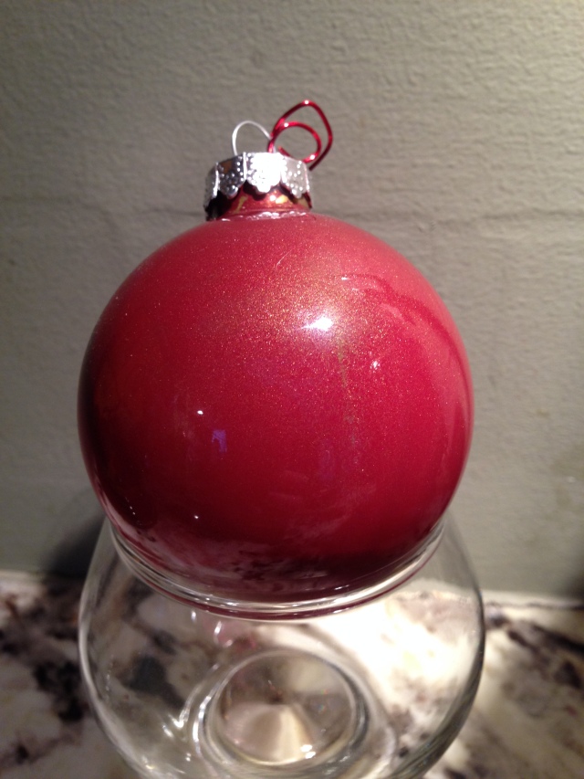 Glitter Christmas Ornament via LashesandDashes
